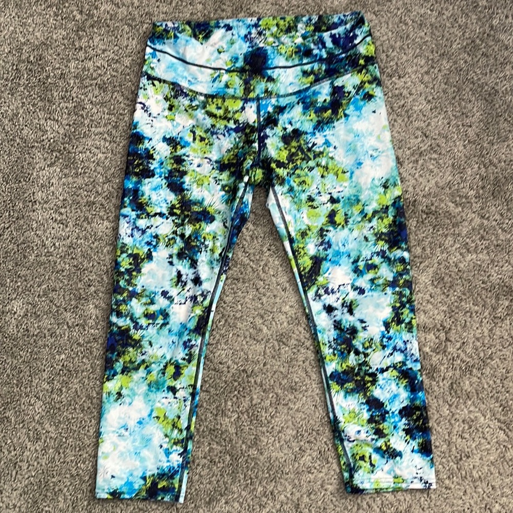 Athleta colorful capri leggings